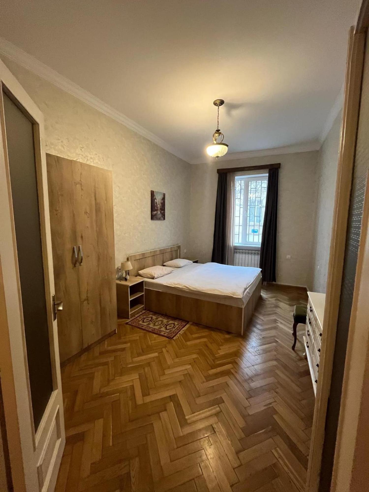 Vake Appartement Tbilisi Buitenkant foto